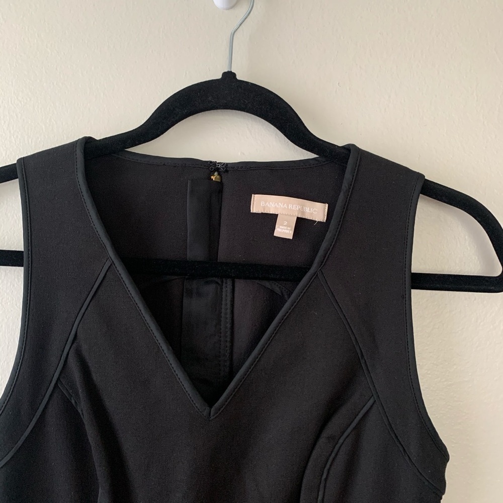 Banana Republic Black Fit and Flare Dress - Picture 4 of 7